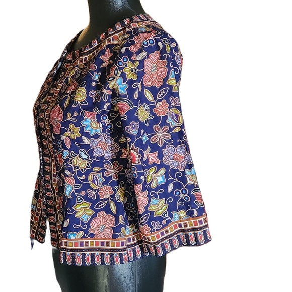 Singapore Asian Flight Attendant Floral Blouse Small - Picture 8 of 16